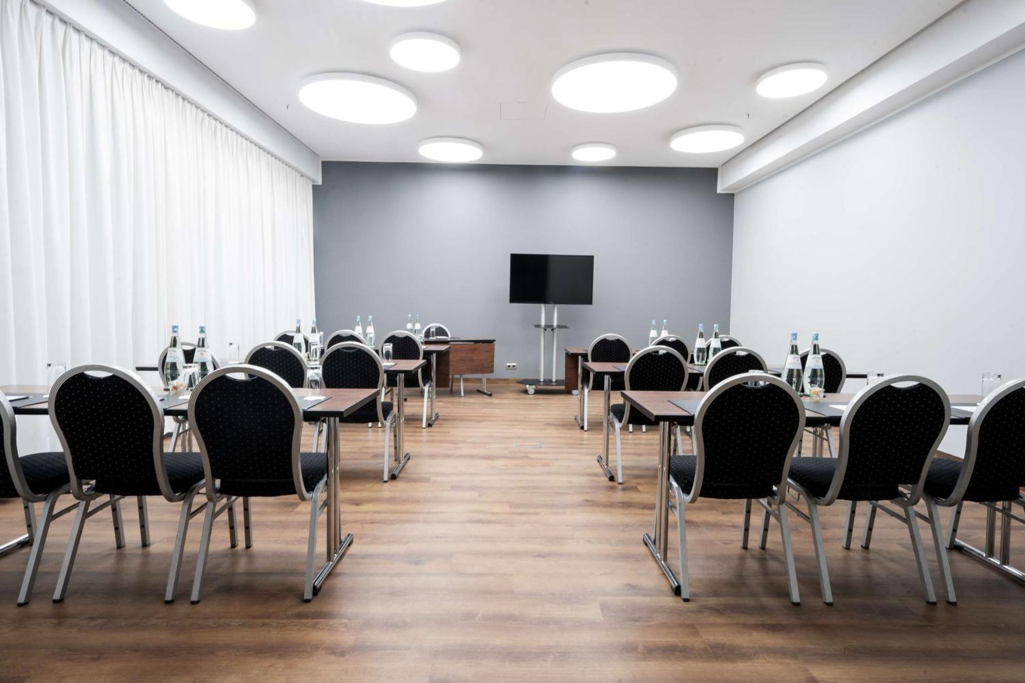 Radisson Blu Conference Hotel, Duesseldorf Eksteriør billede
