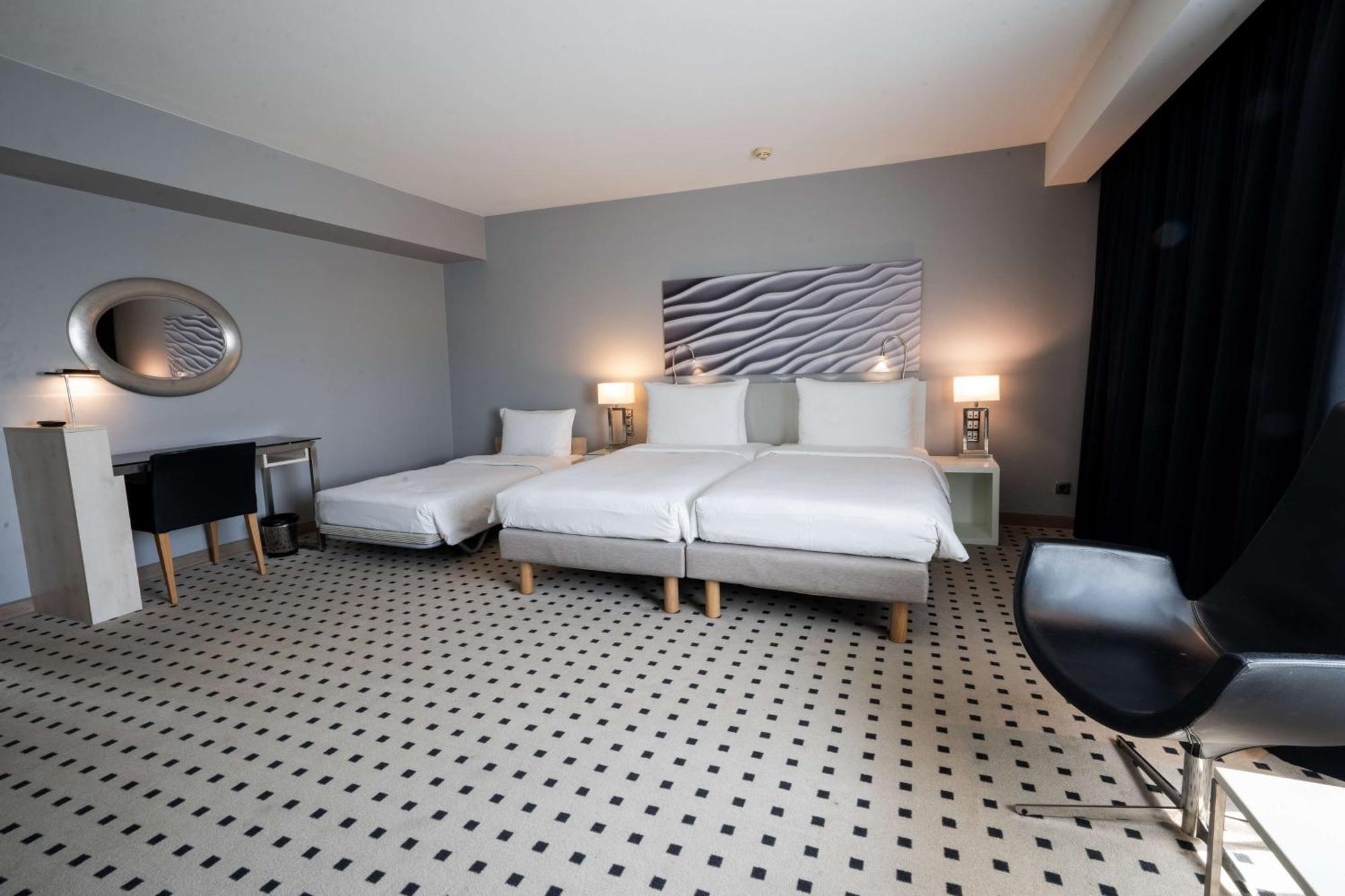 Radisson Blu Conference Hotel, Duesseldorf Eksteriør billede