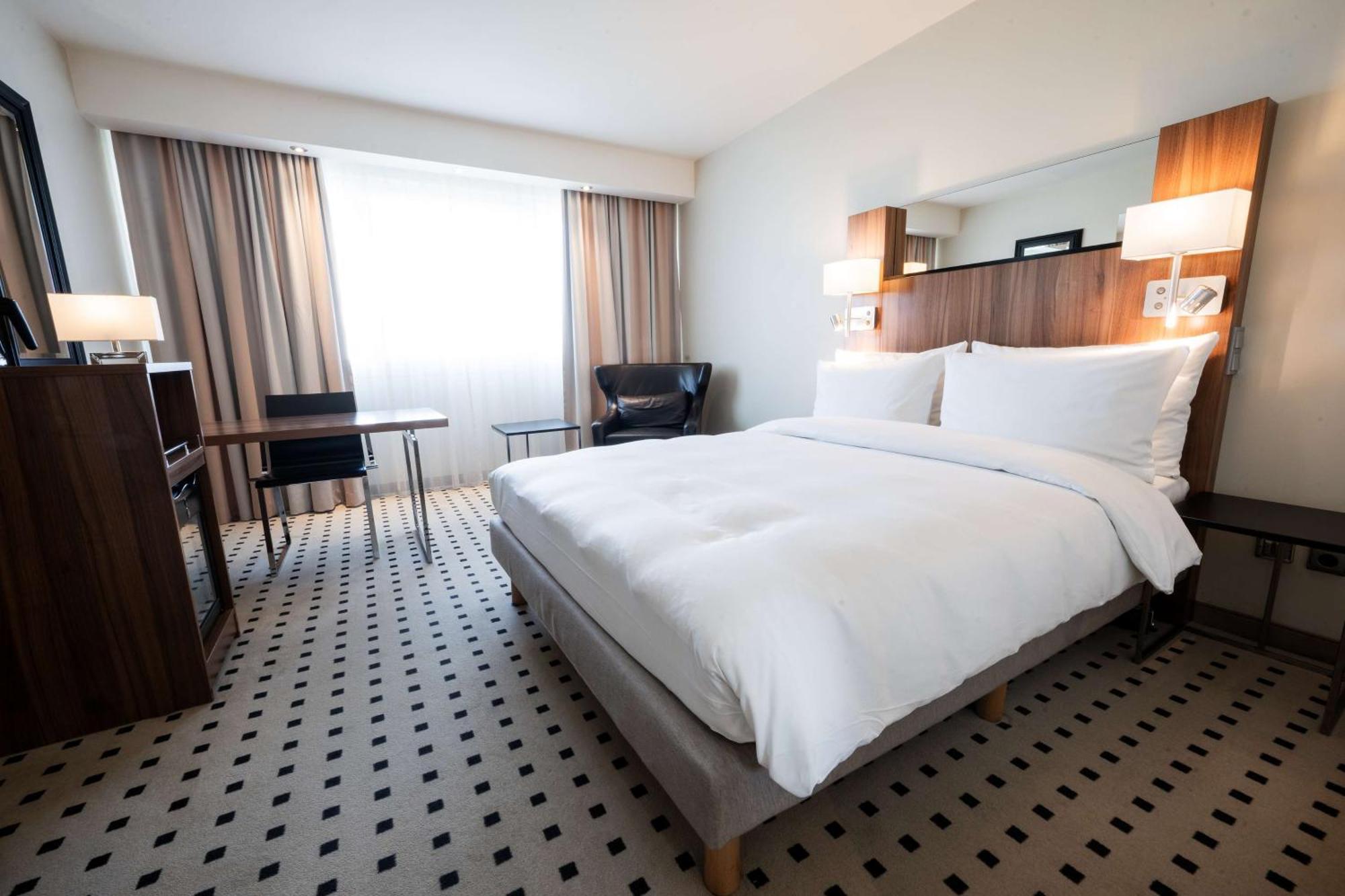 Radisson Blu Conference Hotel, Duesseldorf Eksteriør billede
